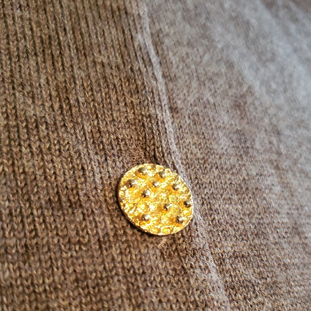Burberry Vintage Women's 100% Merino Wool Cardigan Sweater with Gold Buttons - Picture 3 of 14